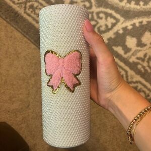 Gorgeous handmade rhinestone 20oz Tumbler